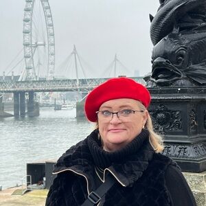 Meet your Posher, Kim